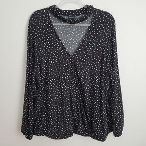 Torrid Black V-Neck Black Dot Top Size 3